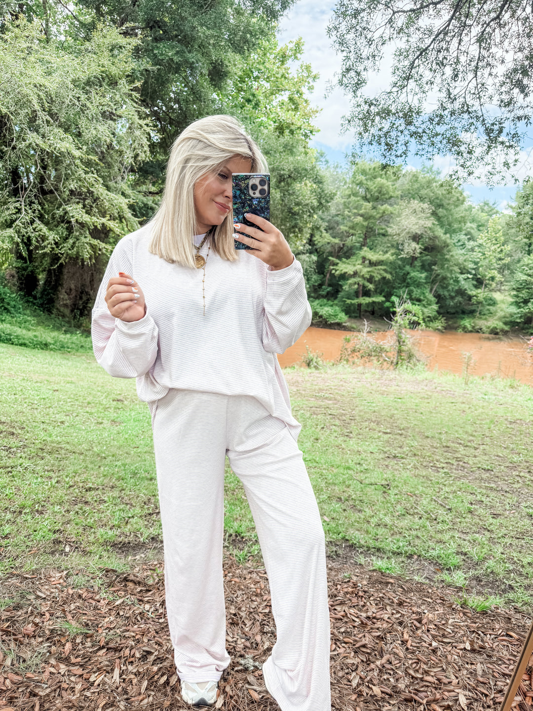 Weekend Favorite Pants - Lavender