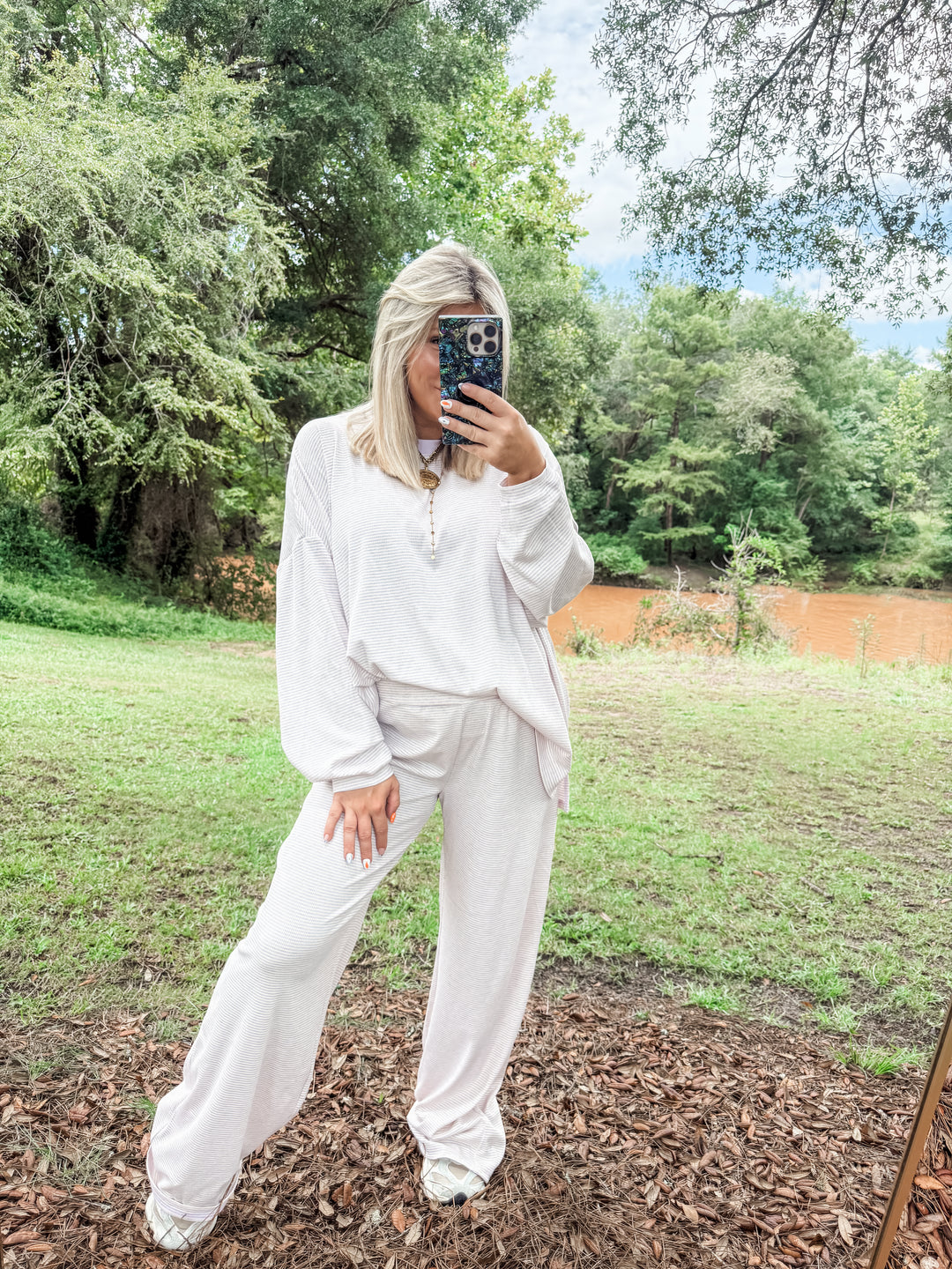 Weekend Favorite Pants - Lavender