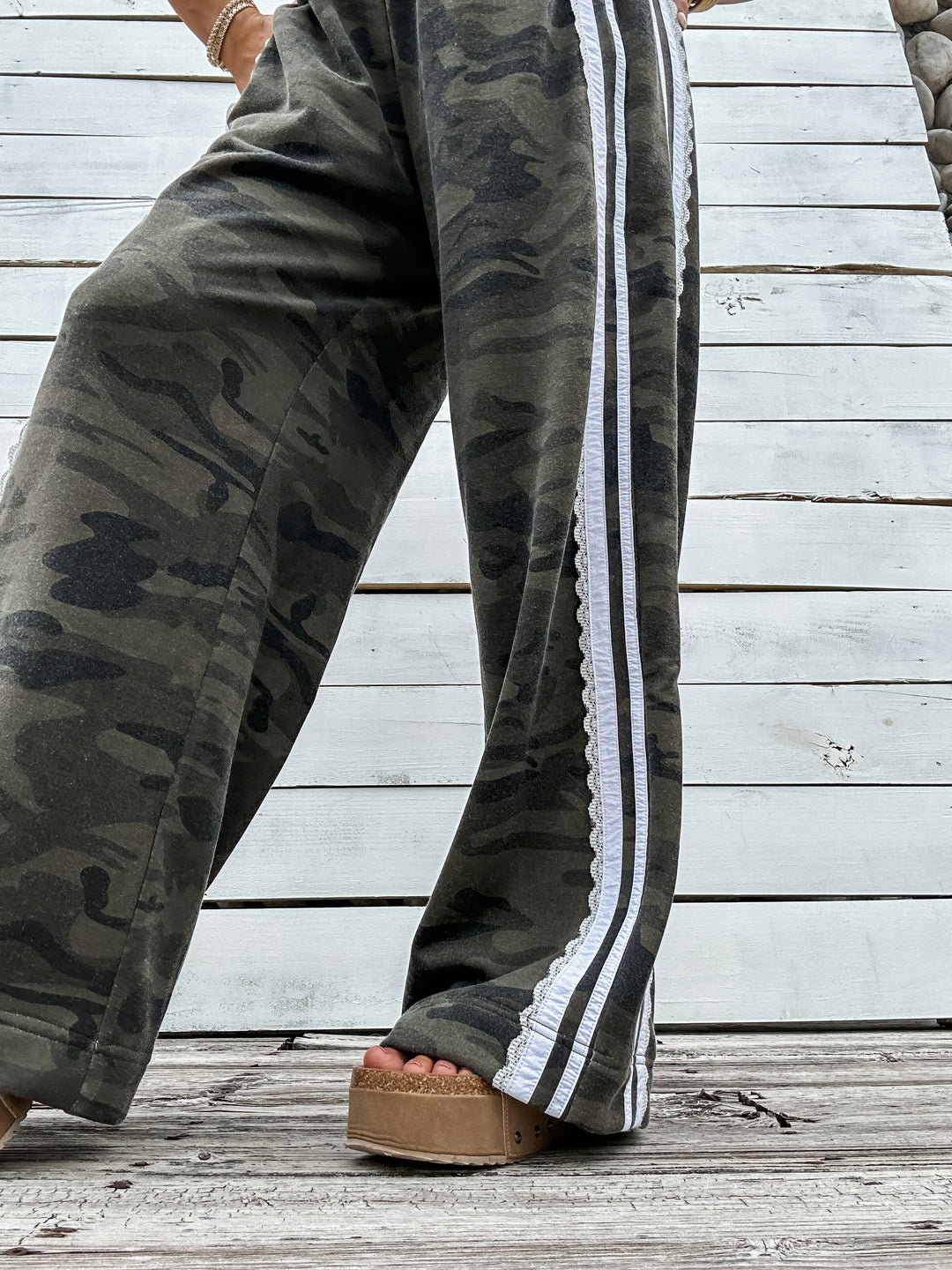 Camo Crush Lace Sweatpants