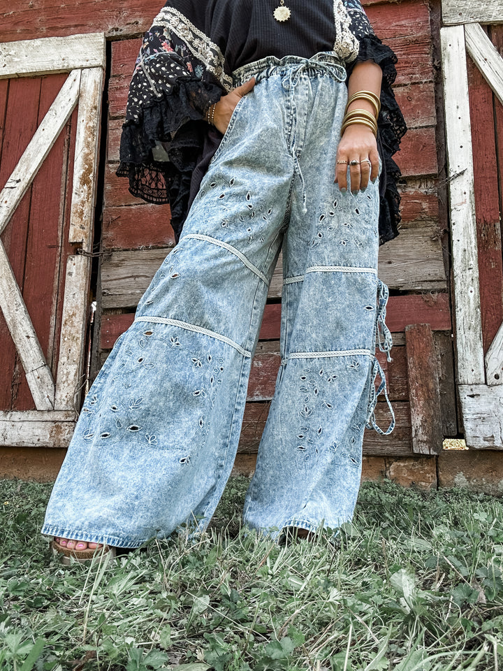 Side Glance Wide Leg Denim