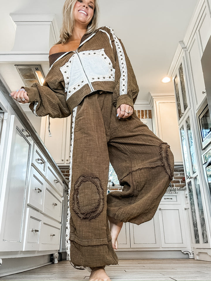 Elevated Essentials Chocolate Set