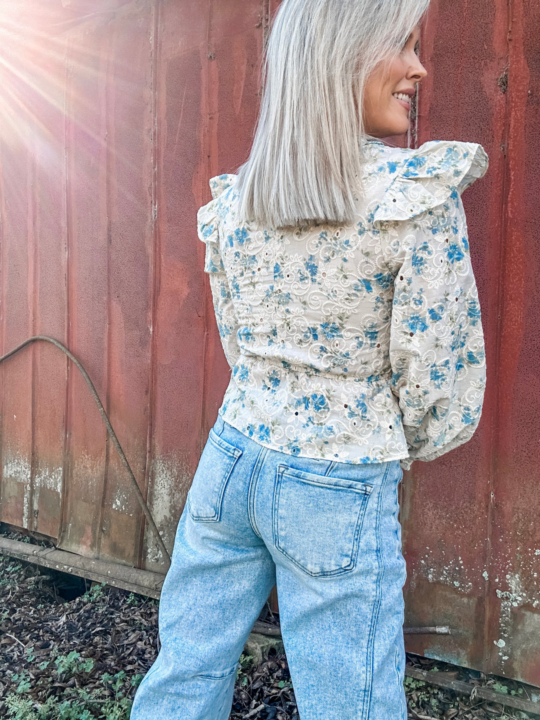 Bloom with Edge Top