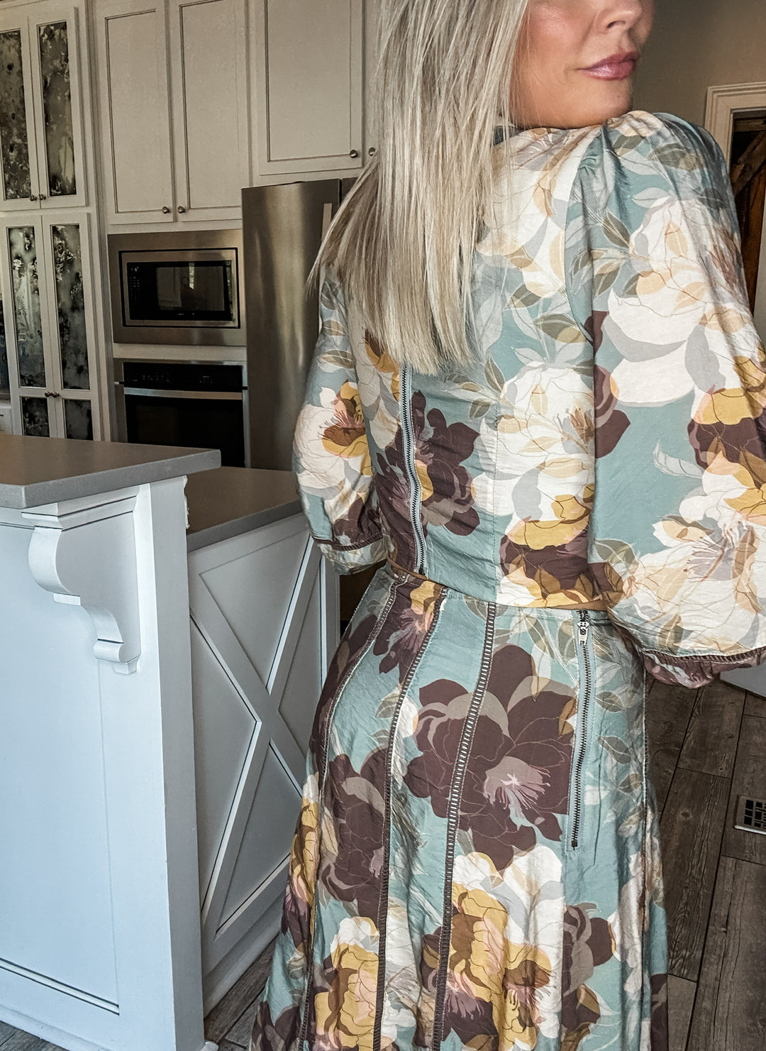 On the Edge Sage Set