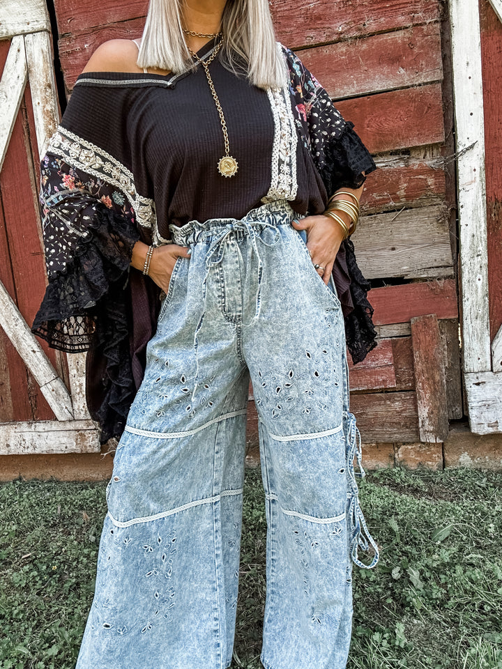 Side Glance Wide Leg Denim