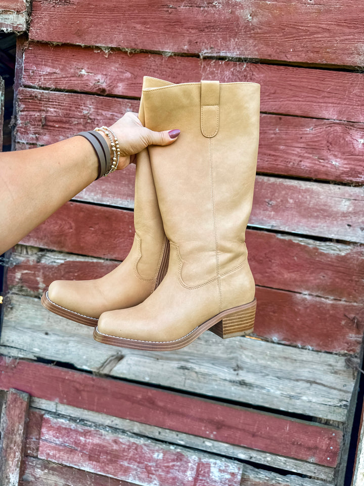 Duston Banana Boots - Nude